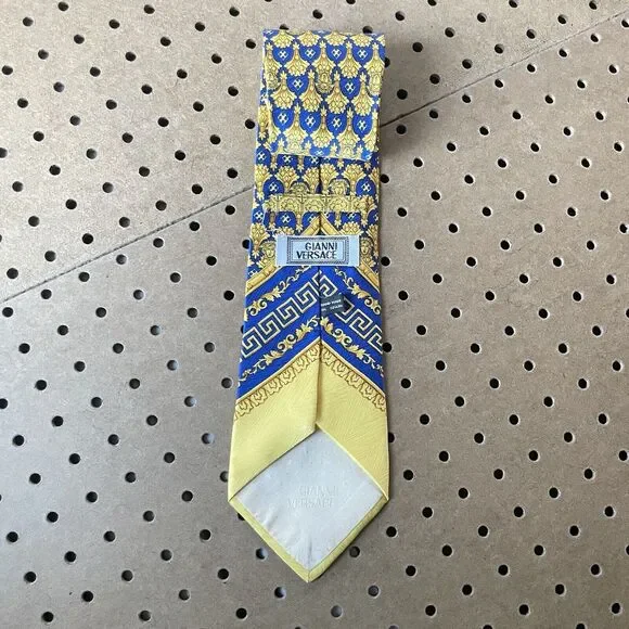 Versace Neck Tie Men Gold Baroque Medusa AOP Silk Gianni Handmade Italy RARE